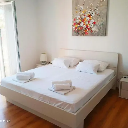 & Cakelic Ii Apartment