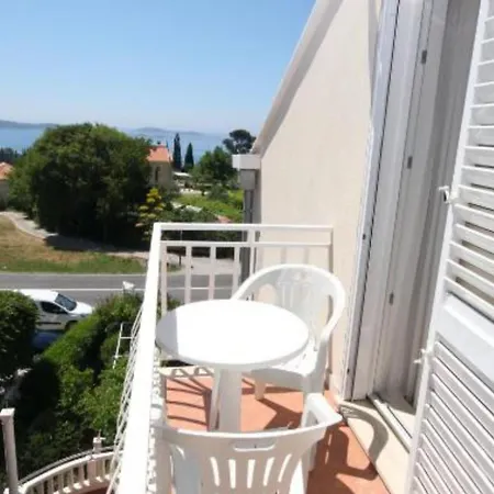 & Cakelic Ii Apartment Mlini