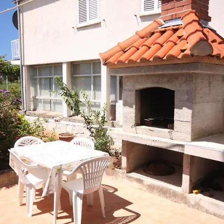 & Cakelic Ii Apartment Mlini